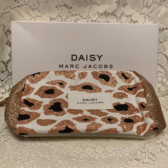 Daisy by Marc Jacobs - Picture 6 of 7